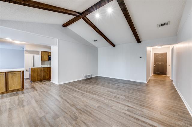 Building Photo - 1902 Green Meadow Ct