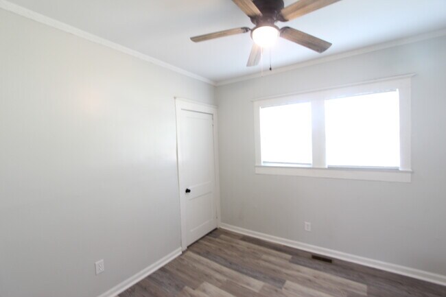 Building Photo - 4753 2nd Ave N