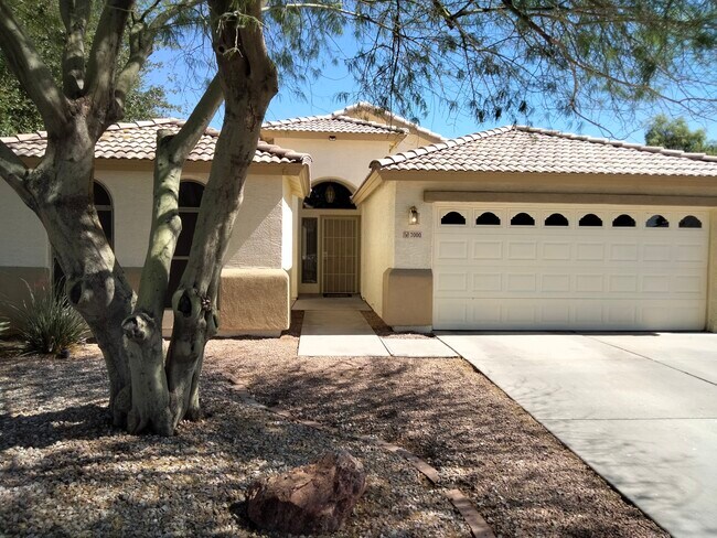 Primary Photo - 7000 W Cavalier Dr