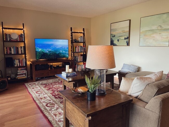 Building Photo - 3349 Brittan Ave