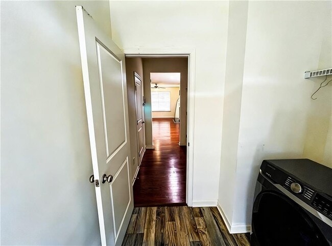 Building Photo - 602 Lofty Ln