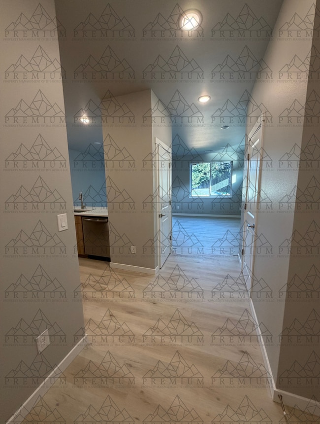 Building Photo - 1st MONTH FREE - 3 BED 2.5 BATH NEW BUILD!