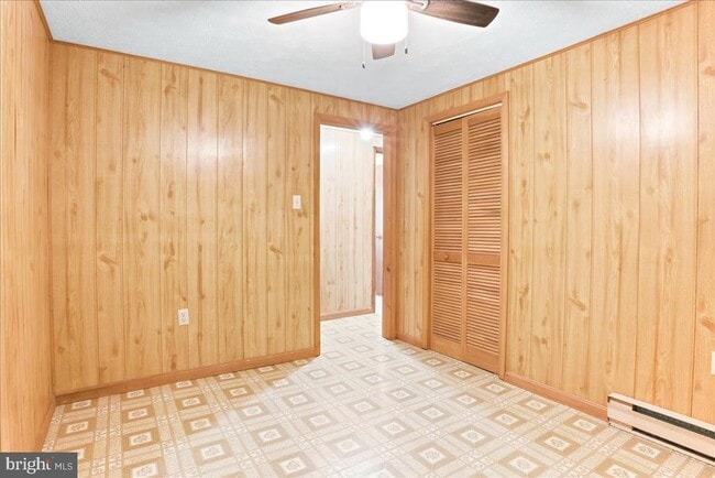Building Photo - 102 Linwood Ct