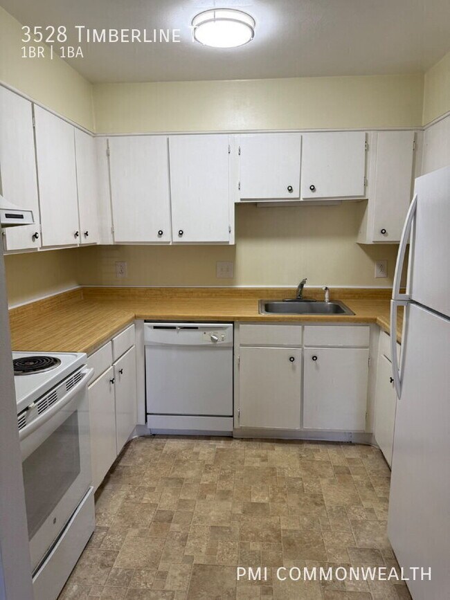 Building Photo - 3528 Timberline Trail