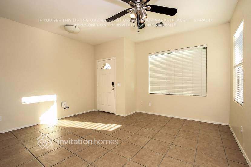 Building Photo - 3634 W Marconi Ave