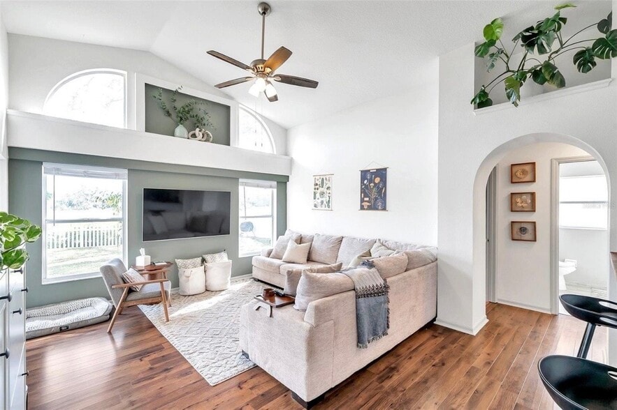 Building Photo - 6748 Waterton Dr
