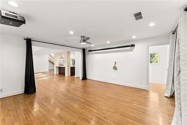 Building Photo - 1495 Spalding Dr