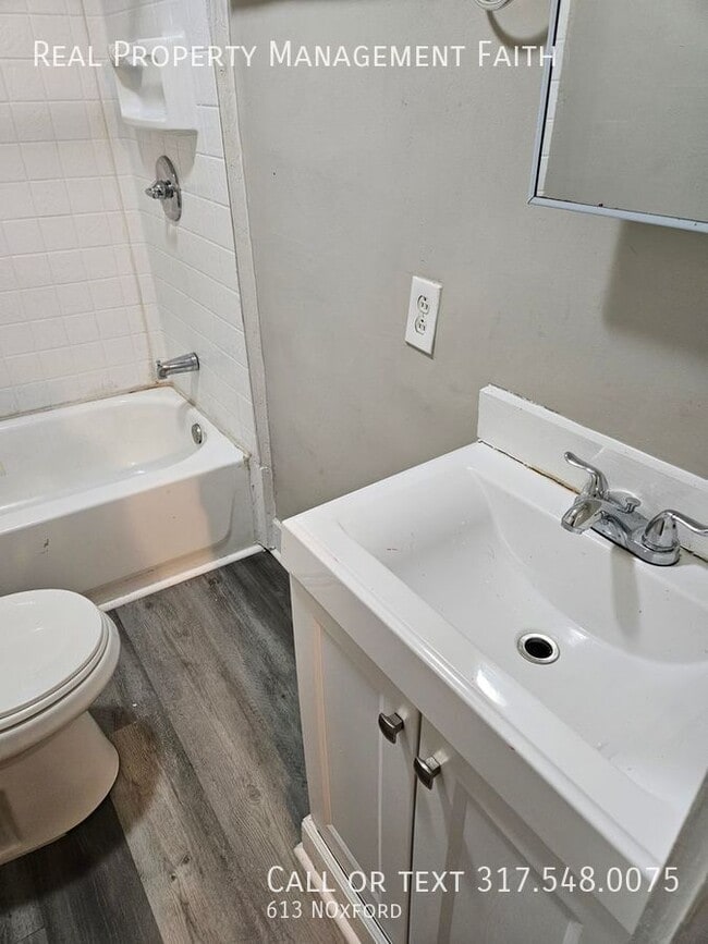 Building Photo - 613 NOxford-