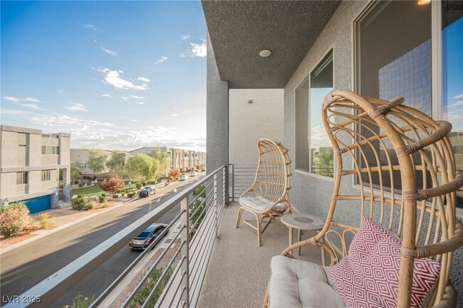 Building Photo - 8081 Misty Canyon Ave