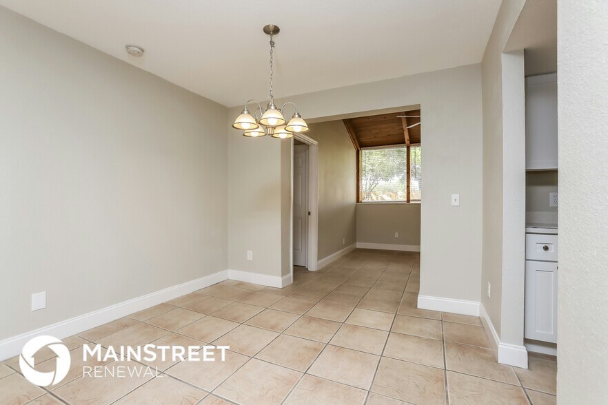 Building Photo - 2940 Blind Owl Dr