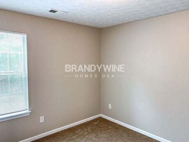 Building Photo - Captivating 4BR! A remarkable find