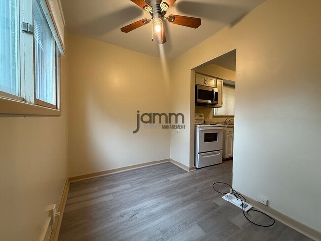 Building Photo - 1671 Belmar Rd
