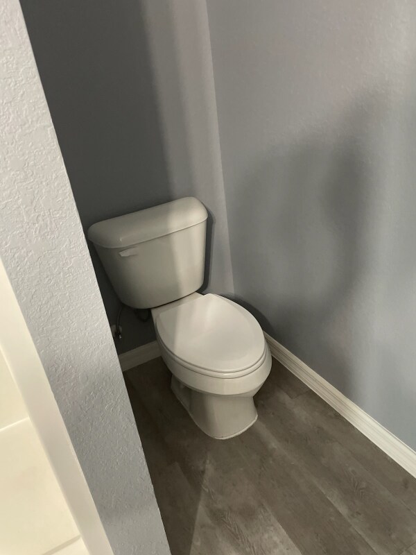 Building Photo - 219 Locust Ln