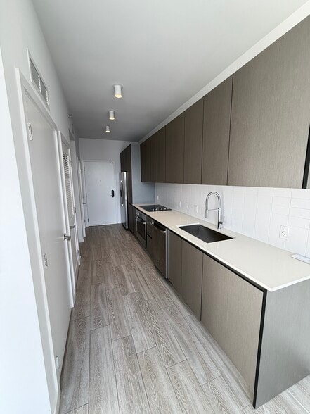 Building Photo - 275 NW 26th St