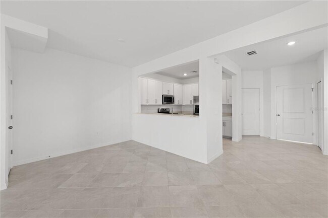 Building Photo - 14975 White Pearl Rd