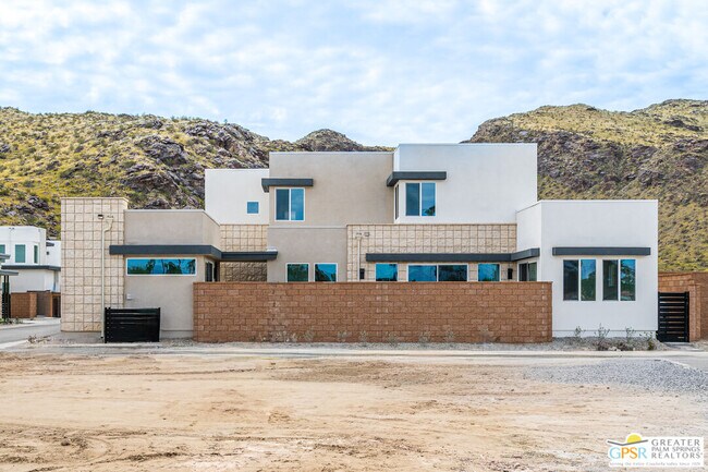 Building Photo - 2651 Lavender Ln