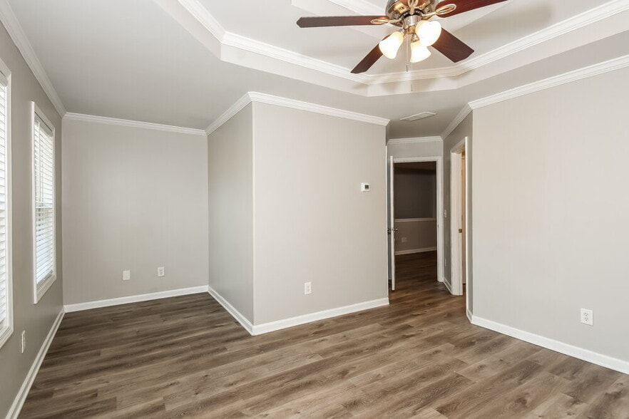 Building Photo - 1521 Lily Valley Dr