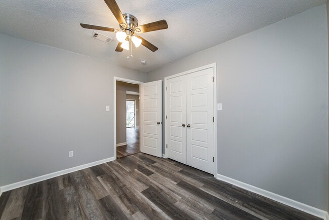 Building Photo - 17 Chalet St