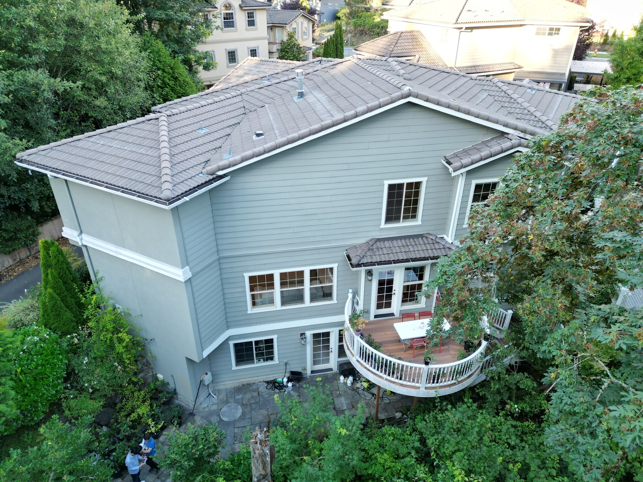 Building Photo - 12323 NE 102nd Ln