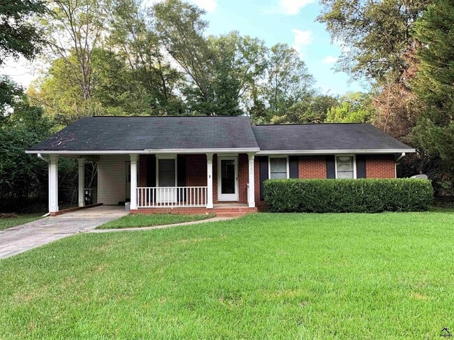 Primary Photo - 850 Green Oak Terrace
