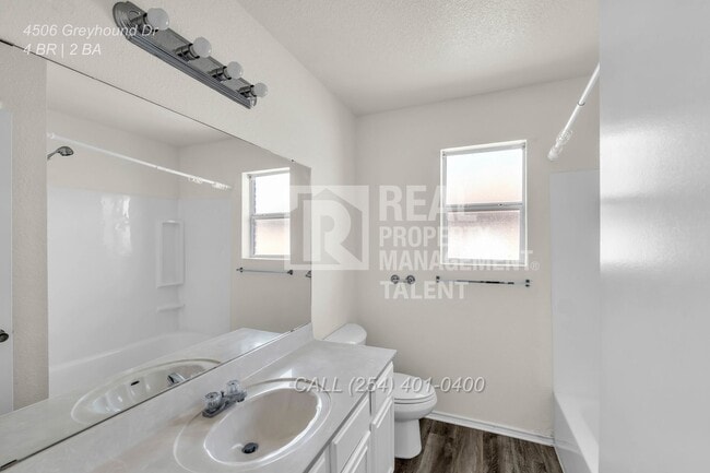 Building Photo - 4506 Greyhound Dr