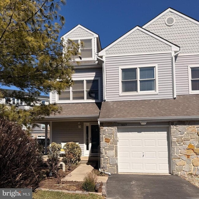 Building Photo - 907 Auckland Way