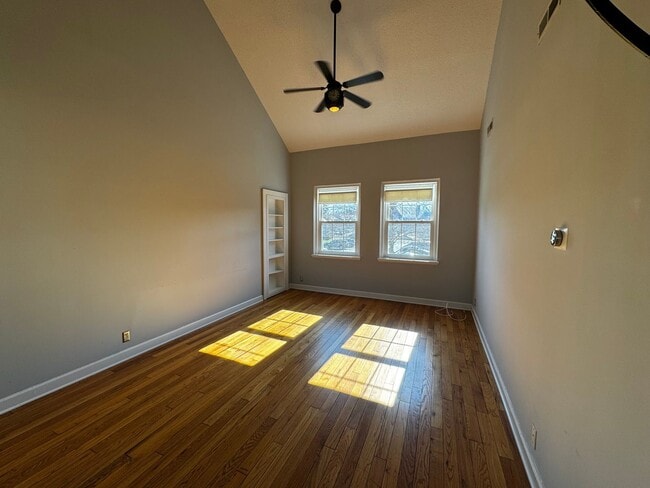 Building Photo - Experience Elevated Living in Arlington, VA