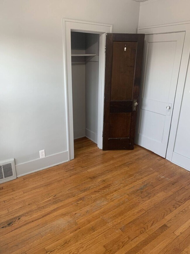 Building Photo - 3146 Mason St