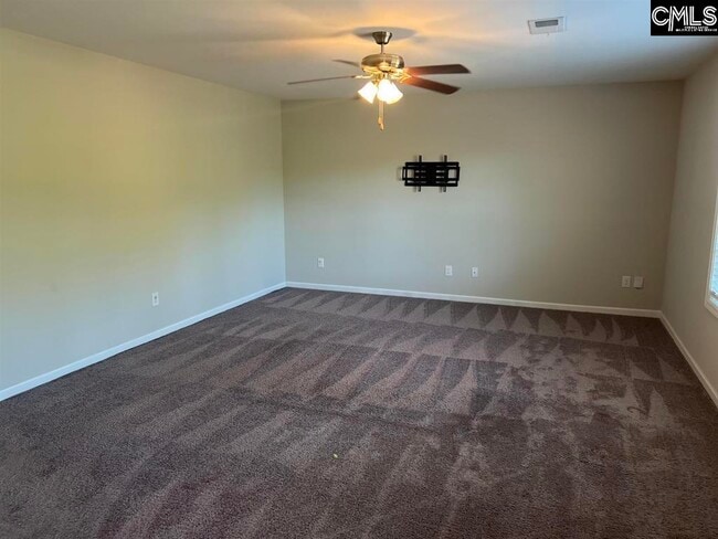 Building Photo - 645 Teaberry Dr