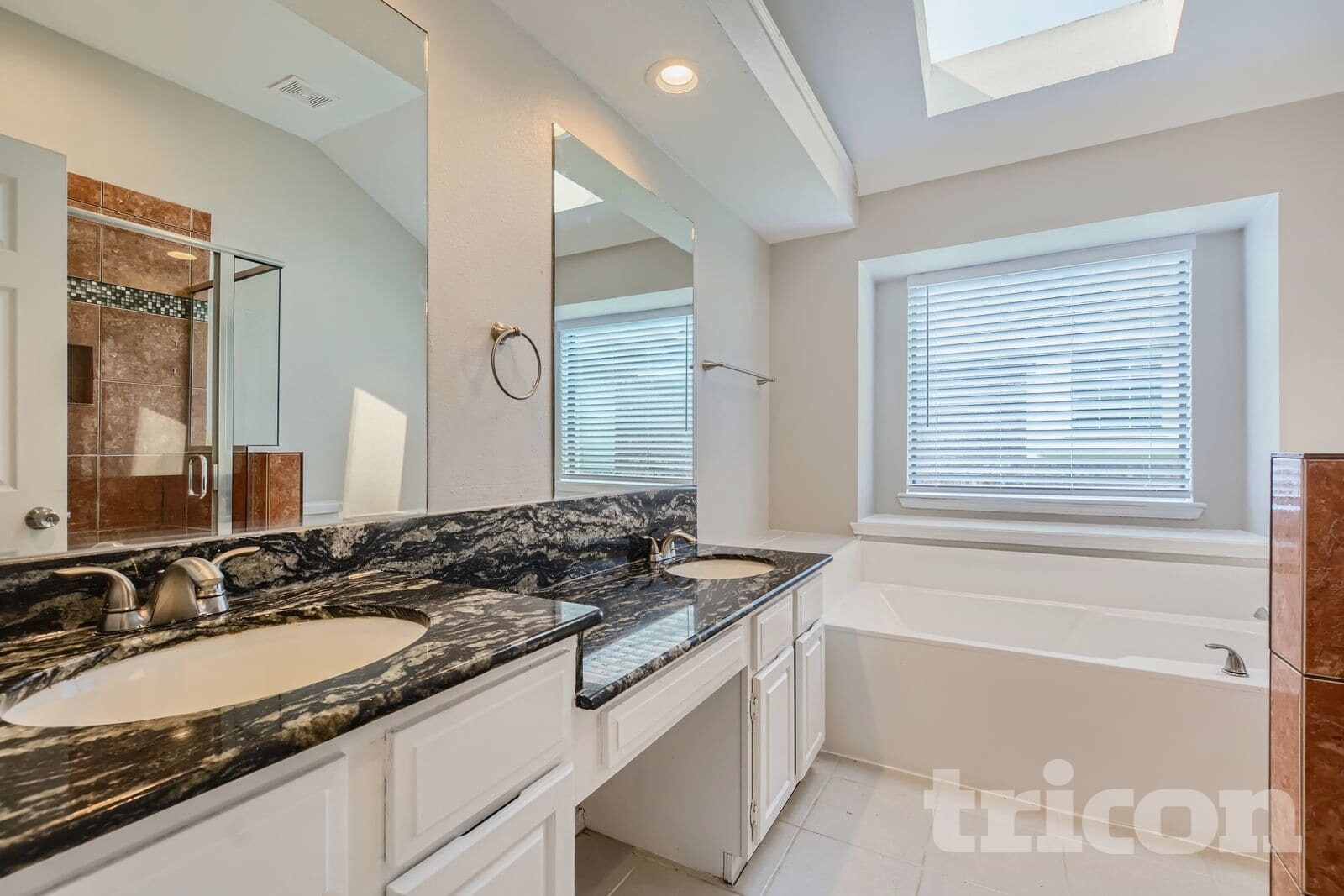 Building Photo - 2528 Widgeon Way