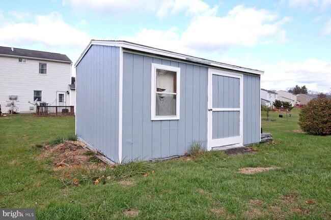 Building Photo - 25 Walnut Mill Ln