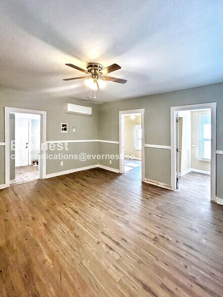 Building Photo - 100 Chestnut St