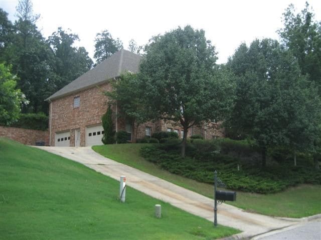 Building Photo - Hoover/Helena