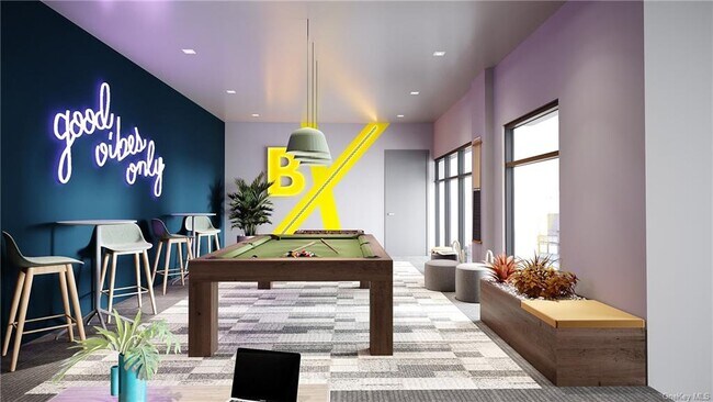 Building Photo - 299 E 161 St