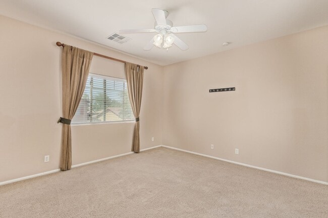 Building Photo - Bright, Roomy, and Ready for You in Morris...
