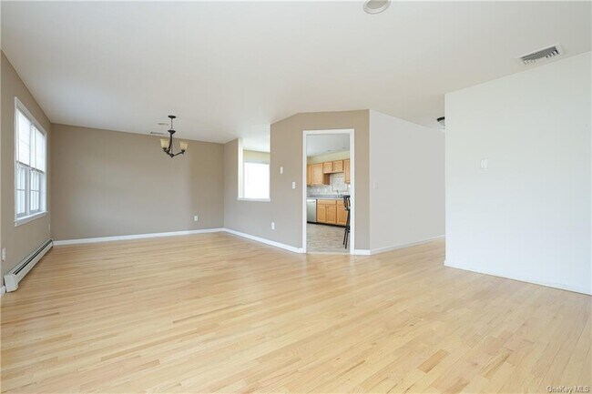 Building Photo - 20 Lefurgy Ave