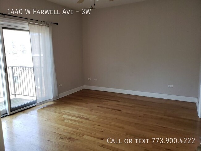 Building Photo - 1440 W Farwell Ave