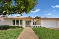 Building Photo - 2045 SW 125th Ct