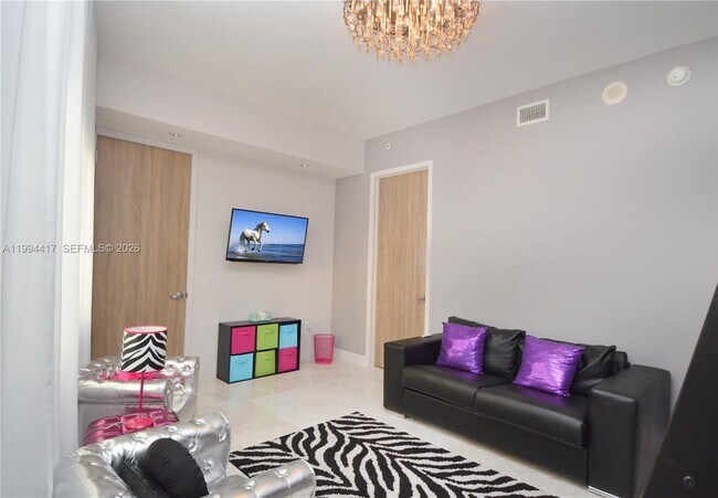 Building Photo - 1100 Biscayne Blvd