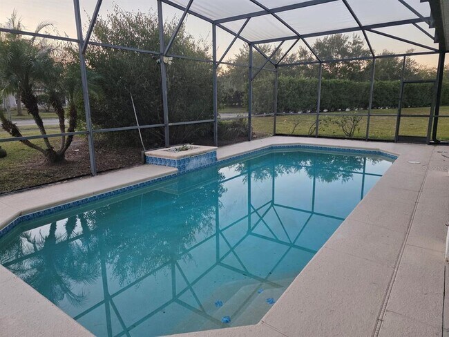 Building Photo - 2711 Star Grass Cir