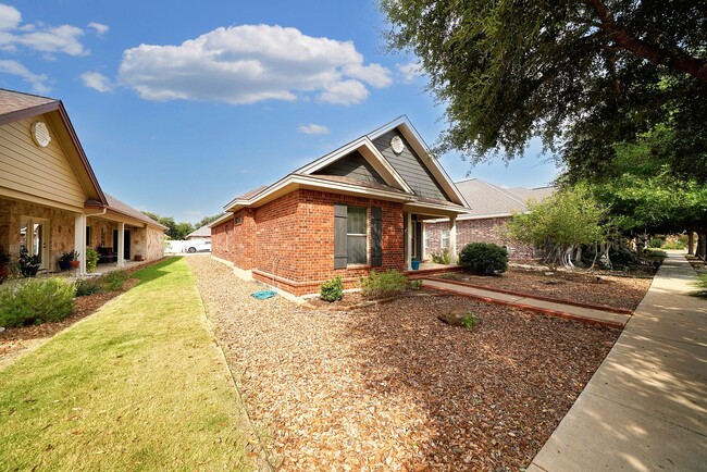 Building Photo - Charming Home in Cotton Crossing – Steps f...