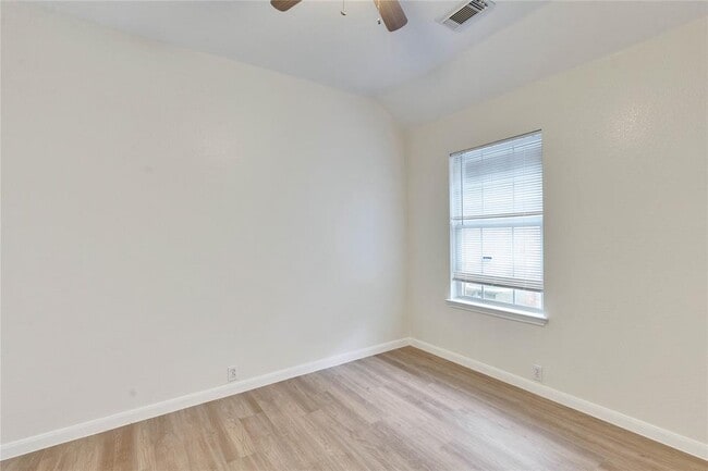 Building Photo - 10932 Mint Julep Dr