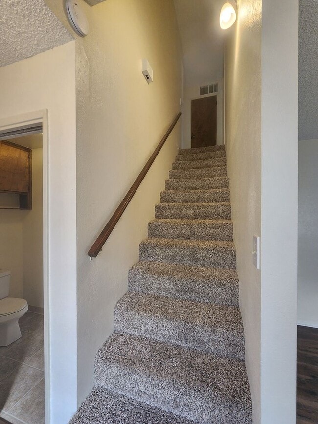 Building Photo - Comfortable 2 Bed, 2.5 Bath in Grover Beach