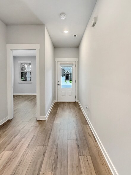 Building Photo - 416 Golden Mdw Ln