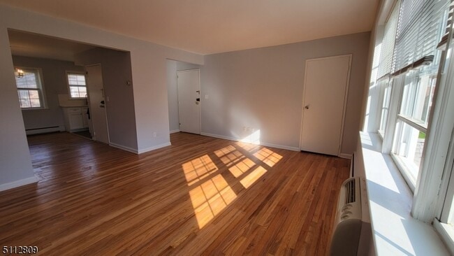 Building Photo - 143 Ridge Rd