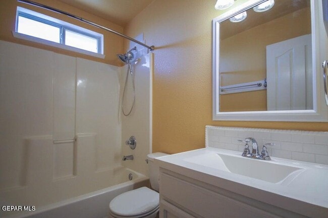 Building Photo - 4008 Tierra Inez Pl