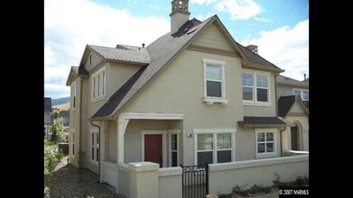 Building Photo - Four Bedroom, Three Bath Home in Somersett