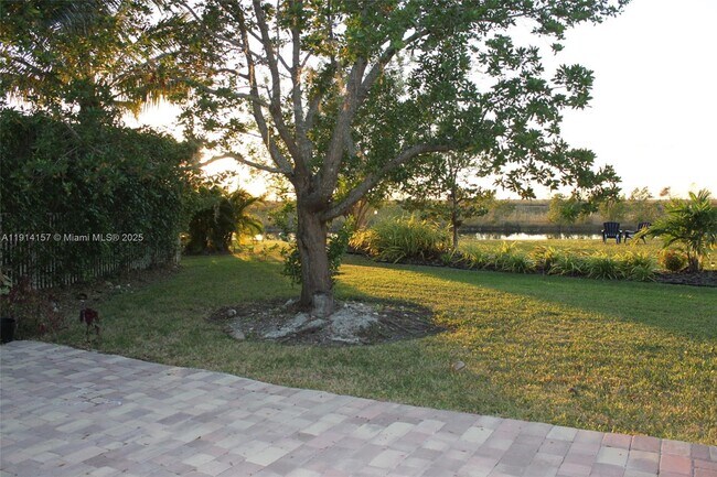 Building Photo - 1569 Winterberry Ln