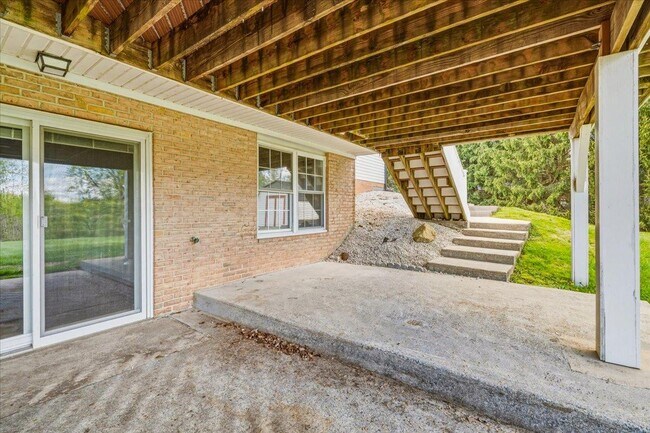 Building Photo - 7375 Freestate Dr