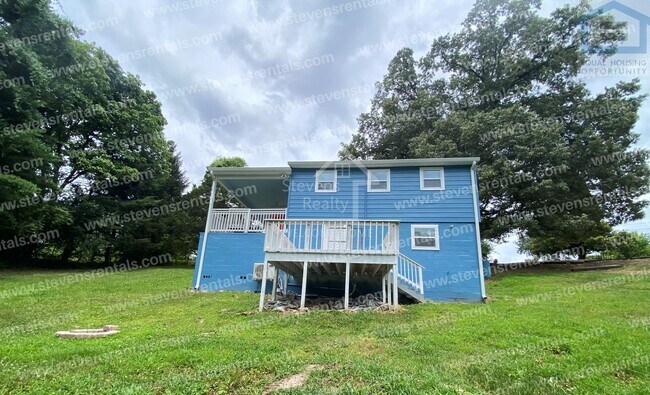 Building Photo - 1906 Blossom Ln